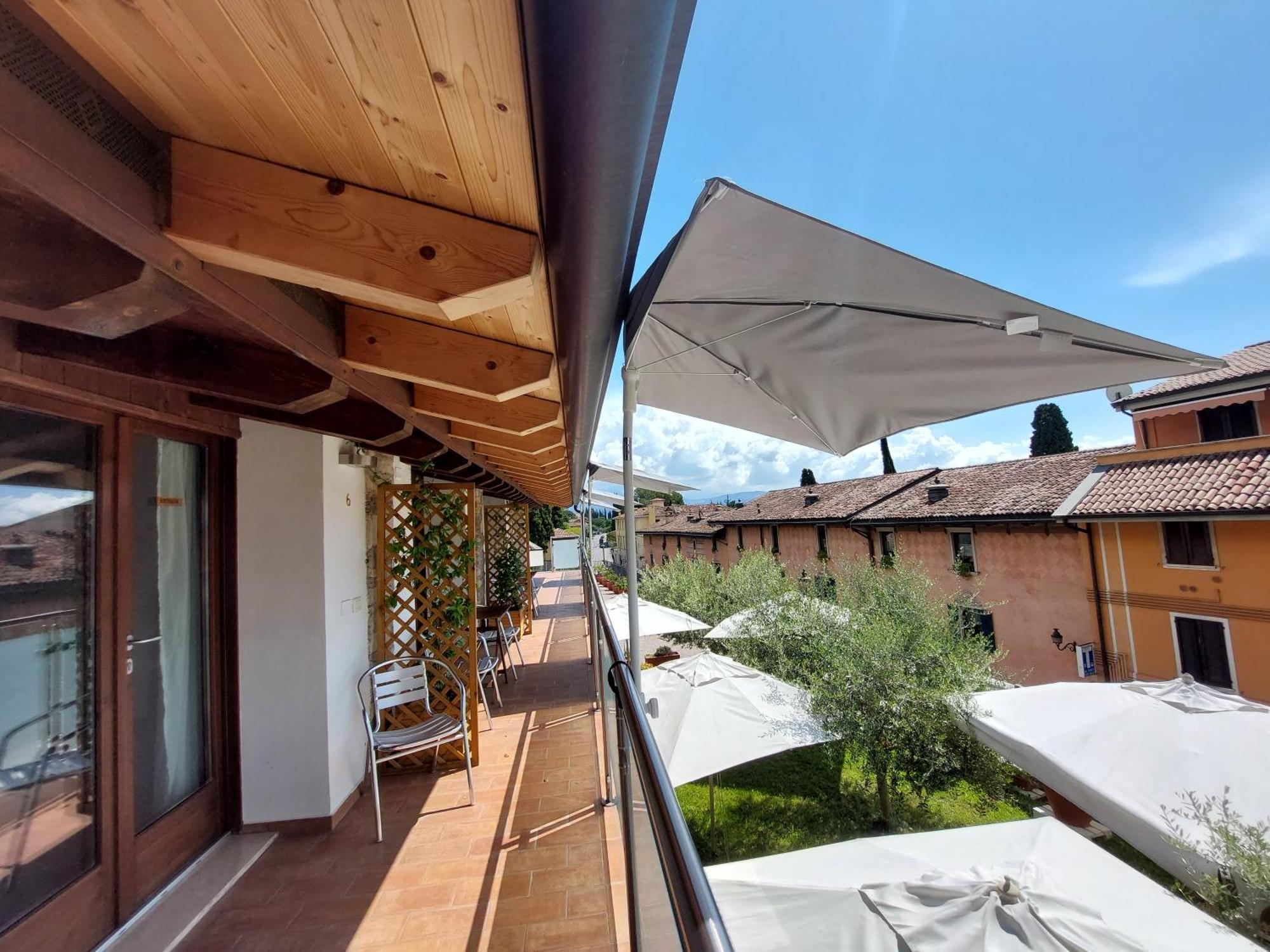 Pizzocolo Resort Fasano การ์โดเน ริเวียรา ภายนอก รูปภาพ